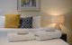 Melbourne Fully Self Contained 1 Bed Apartment 607 Qun - thumb 2