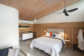 Studio 367 - New Castle Holiday 7