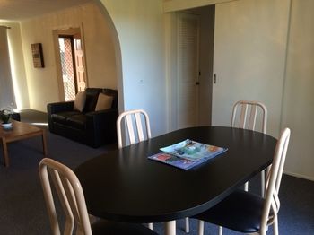 Australian Home Away At East Doncaster - New Castle Holiday 15