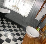 37 Queen Gloucester - New Castle Holiday