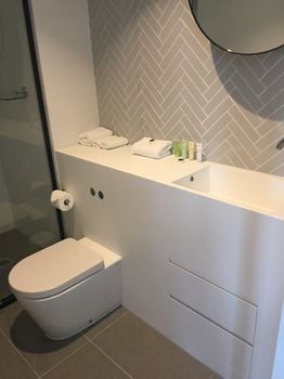 Apartments Melbourne Domain - CBD Lofts - New Castle Holiday 39