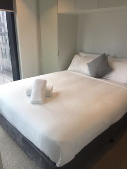 Apartments Melbourne Domain - CBD Lofts - New Castle Holiday 45