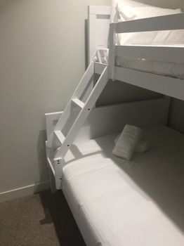 Apartments Melbourne Domain - CBD Lofts - New Castle Holiday 48