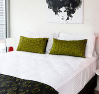 AKOM Melbourne - New Castle Holiday