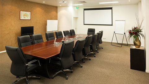 BEST WESTERN PLUS Cairns Central Apartments - New Castle Holiday 4