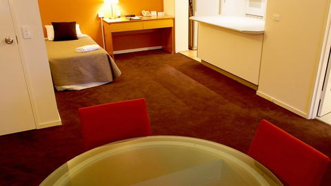 BEST WESTERN Riverside Apartments - New Castle Holiday 5