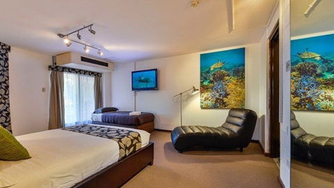 BEST WESTERN Sea Breeze Resort - New Castle Holiday 1