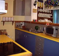 Seasons of Tasmania - New Castle Holiday