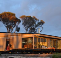 Sawyers Bay Shacks - New Castle Holiday