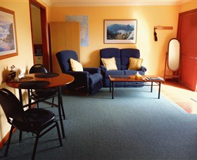 Alice Beside The Sea - New Castle Holiday 4