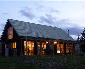 Pinot Cottage On Charles Reuben Estate - New Castle Holiday 3