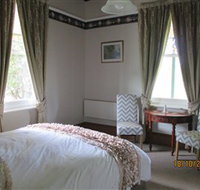 Cygnet's Secret Garden - Boutique Bed and Breakfast - New Castle Holiday
