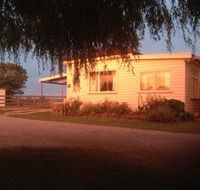 Fairview Bed and Breakfast Cottage - New Castle Holiday