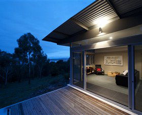 Ridgeline Pottery (Accommodation) - New Castle Holiday 1
