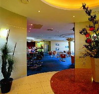 Shoreline Hotel - New Castle Holiday