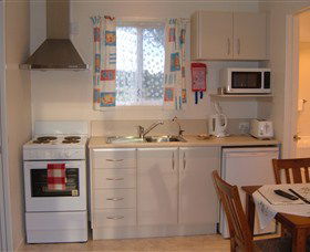 South Arm Cabin Retreat - New Castle Holiday 1