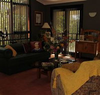 Asimatree Bed  Breakfast and Art Garden - New Castle Holiday