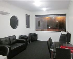 Burnie By The Bay Holiday Apartments - New Castle Holiday 3