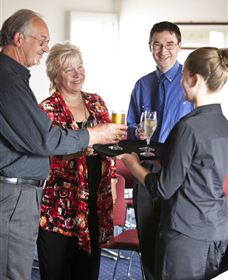 Edgewater - New Castle Holiday 4