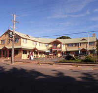 Parer's King Island Hotel - New Castle Holiday