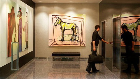 The Cullen - New Castle Holiday 1