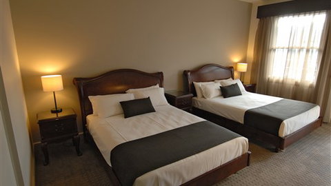 Quality Inn Heritage On Lydiard - New Castle Holiday 2