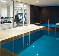 Oaks on Market - New Castle Holiday