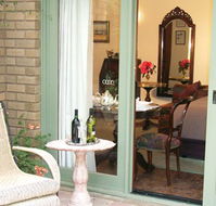 Forlonge Bed  Breakfast - New Castle Holiday