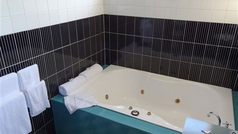 Hermitage Motor Inn - New Castle Holiday 5