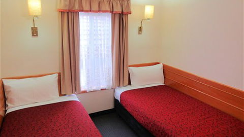 Hermitage Motor Inn - New Castle Holiday 7
