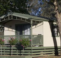 Painters Island Caravan Park - New Castle Holiday