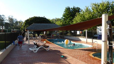 Painters Island Caravan Park - New Castle Holiday 2