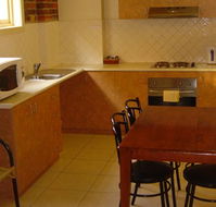 Nireeda Apartments on Clare - New Castle Holiday