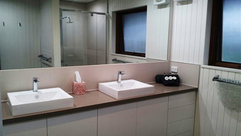 Greenstone Farm - New Castle Holiday 5