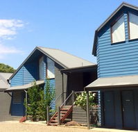Ainsworth Estate - New Castle Holiday