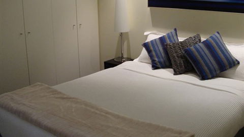 About Melbourne Apartments - New Castle Holiday 3