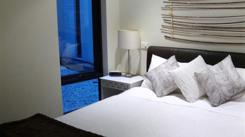 About Melbourne Apartments - New Castle Holiday 5
