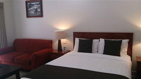Murray Waters Motor Inn & Apartments - New Castle Holiday 5