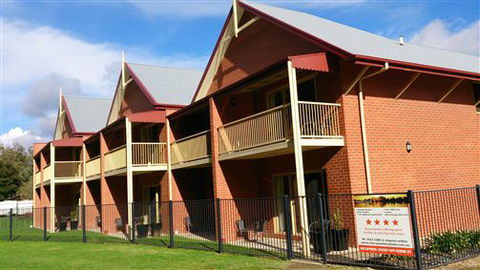 Murray Waters Motor Inn & Apartments - New Castle Holiday 7