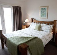 Strath Valley View Bed and Breakfast - New Castle Holiday