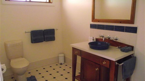 Stableford House Bed & Breakfast - New Castle Holiday 3