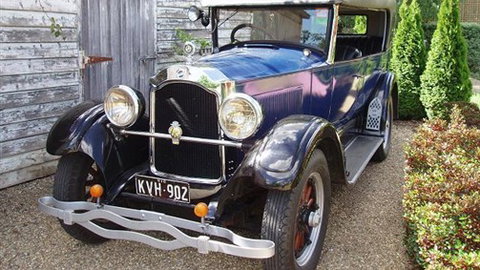 Bank On Main - New Castle Holiday 3