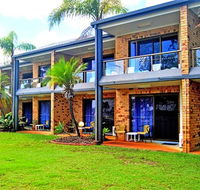 Bribie Waterways Motel - New Castle Holiday