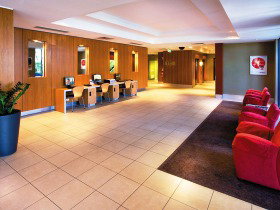 Travelodge Hotel Garden City Brisbane - New Castle Holiday 1