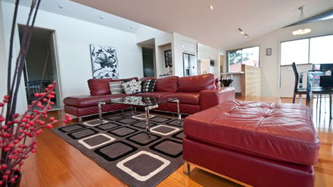 HolidayMakers - New Castle Holiday 5