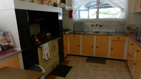 Willy's Holiday House - New Castle Holiday 2