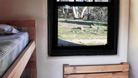 Moranghurk Vineyard & Accommodation - New Castle Holiday 1