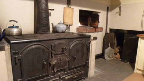 Moranghurk Vineyard & Accommodation - New Castle Holiday 0