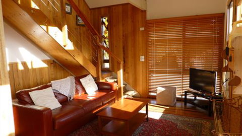 Karoonda Olive Grove Retreat At Mt Buffalo Olives - New Castle Holiday 1