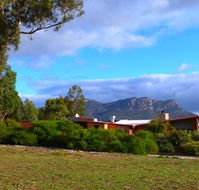 Meringa Springs - New Castle Holiday